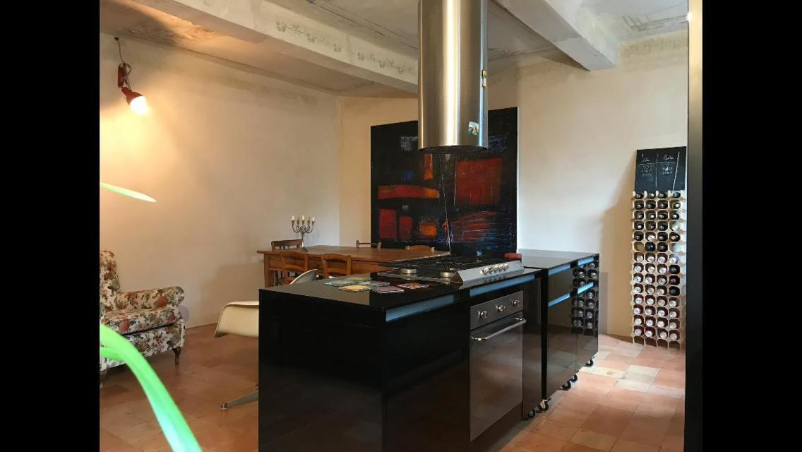 Casa Luminosa Con Giardino In Centro Storico Reggio Emilia Exterior foto